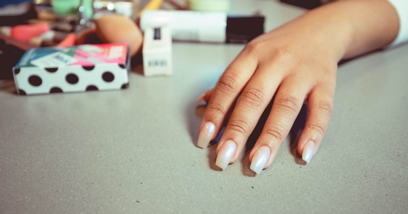 Wie schnell wachsen Fingernägel wirklich? Fakten und Tipps