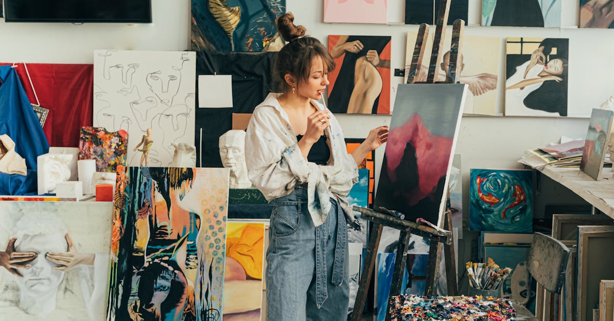 entdecken sie die faszinierende kunstszene, die kreative talente, inspirierende veranstaltungen und innovative galerien vereint. tauchen sie ein in die welt der kunst und lassen sie sich von einzigartigen expressionistischen stilen begeistern.