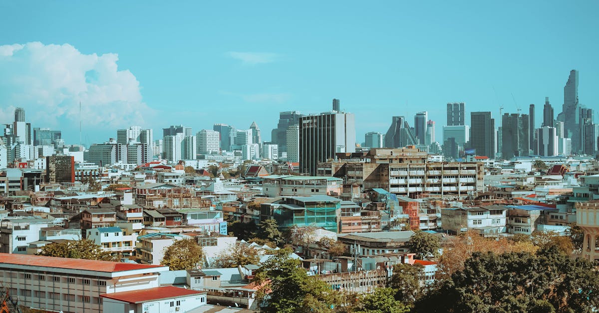 die urbanisierung beschreibt den prozess der verstädterung, bei dem ländliche gebiete in städtische umgewandelt werden. entdecken sie die sozialen, wirtschaftlichen und ökologischen auswirkungen dieser globalen entwicklung und erfahren sie, wie sie das leben der menschen in städten beeinflusst.