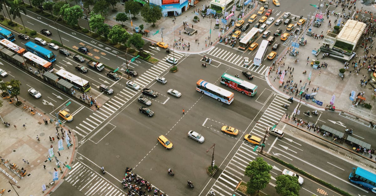 entdecken sie die zukunft urbaner lebensräume mit smart cities. innovative technologien, nachhaltige entwicklung und intelligente verkehrsmanagementsysteme machen städte effizienter, lebenswerter und umweltfreundlicher. erfahren sie, wie smart cities den alltag der bürger verbessern.